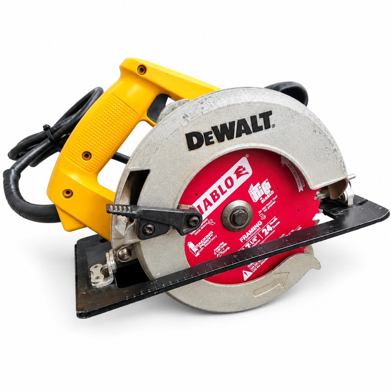 Sierra Circular Eléctrica 1800W 7-1/4 Con Disco Diablo